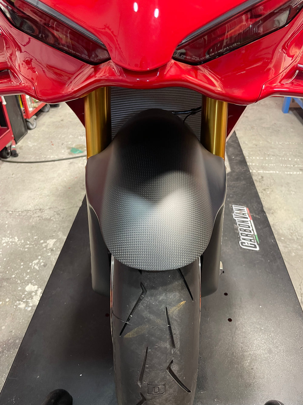 GARDE BOUE AVANT CARBON DUCATI PANIGALE V4 S 2025