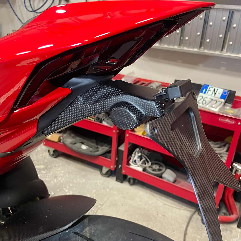 SHORT CARBON PLATE SUPPORT PANIGALE V4 S 2025