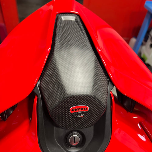 CAPOT SELLE CARBONE DUCATI PANIGALE V4 S 2025